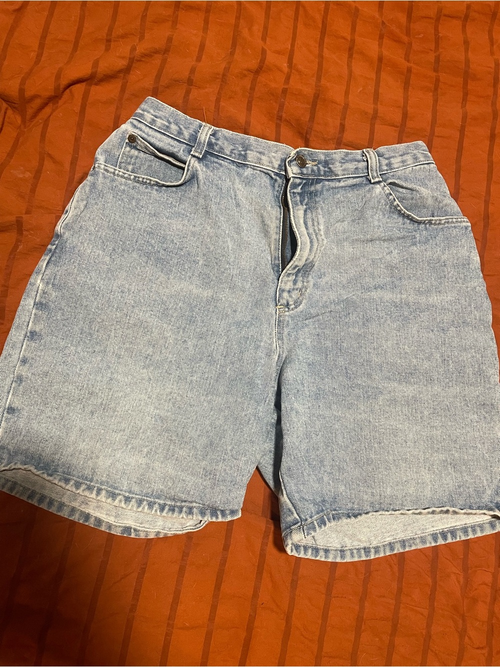 Women’s Vintage Light Wash Denim Shorts